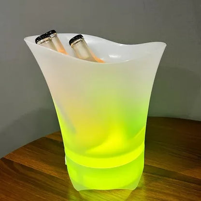 HIELERA CON LUZ Y PARLANTE BLUETOOTH